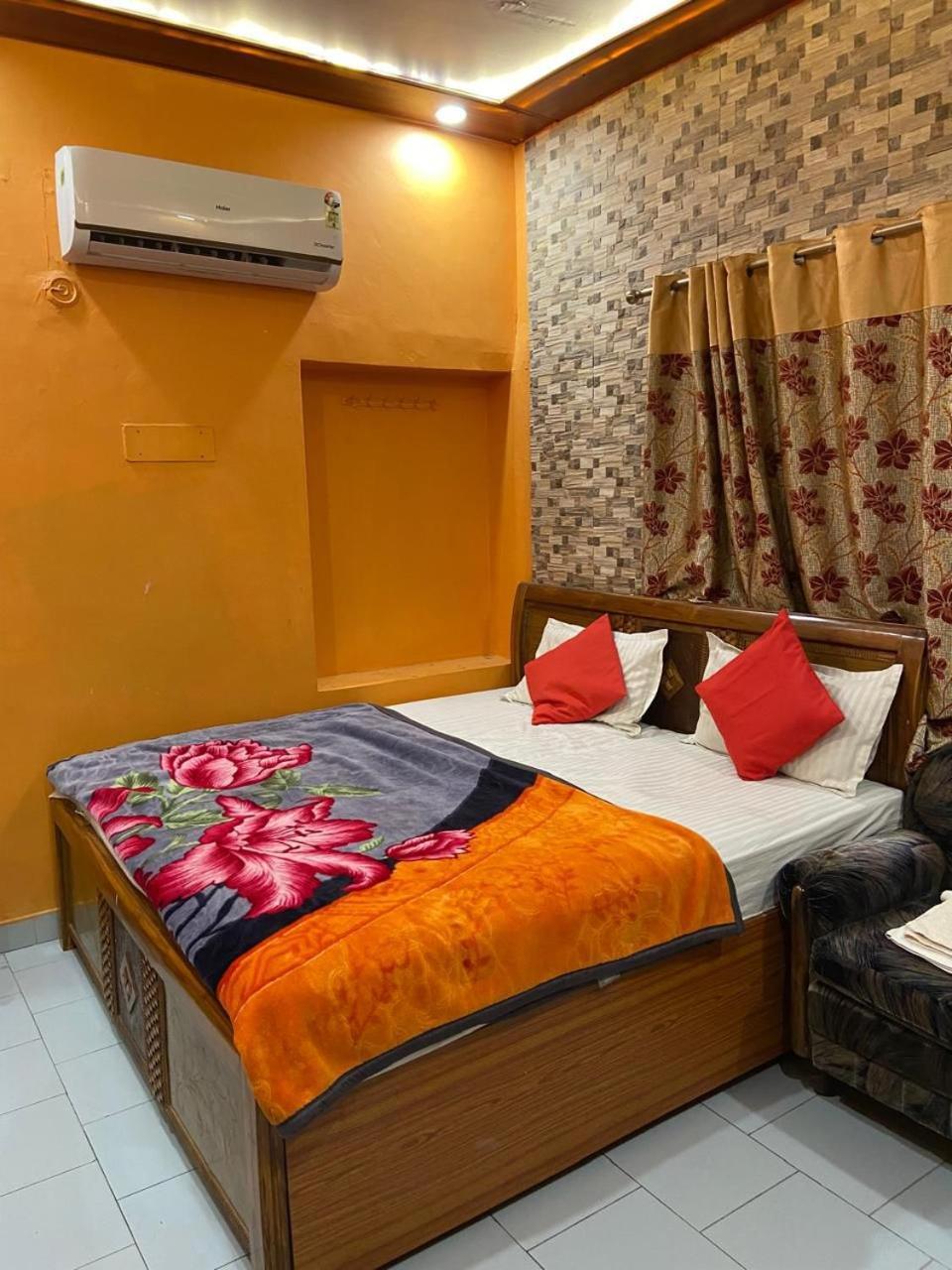 Hotel Rashmi Агра Экстерьер фото