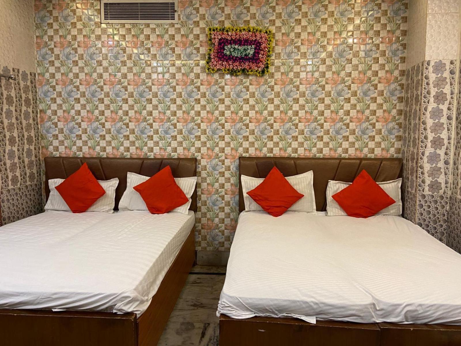 Hotel Rashmi Агра Экстерьер фото